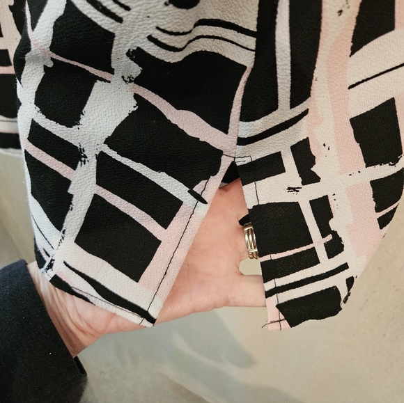 Avenue Women's Plaid Blouse Size 3X - Picture 13 of 14